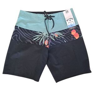 Billabong 4-Way Performance Stretch Tribong Pro Boardshort NWT Men’s Size 28